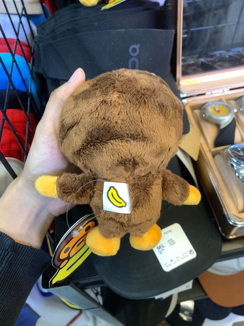 bape keychain (Category: Luxury Accessories) located in Manila. Submitted by mahriahhzz (Listing ID 1453431363, Image 2). Description: .