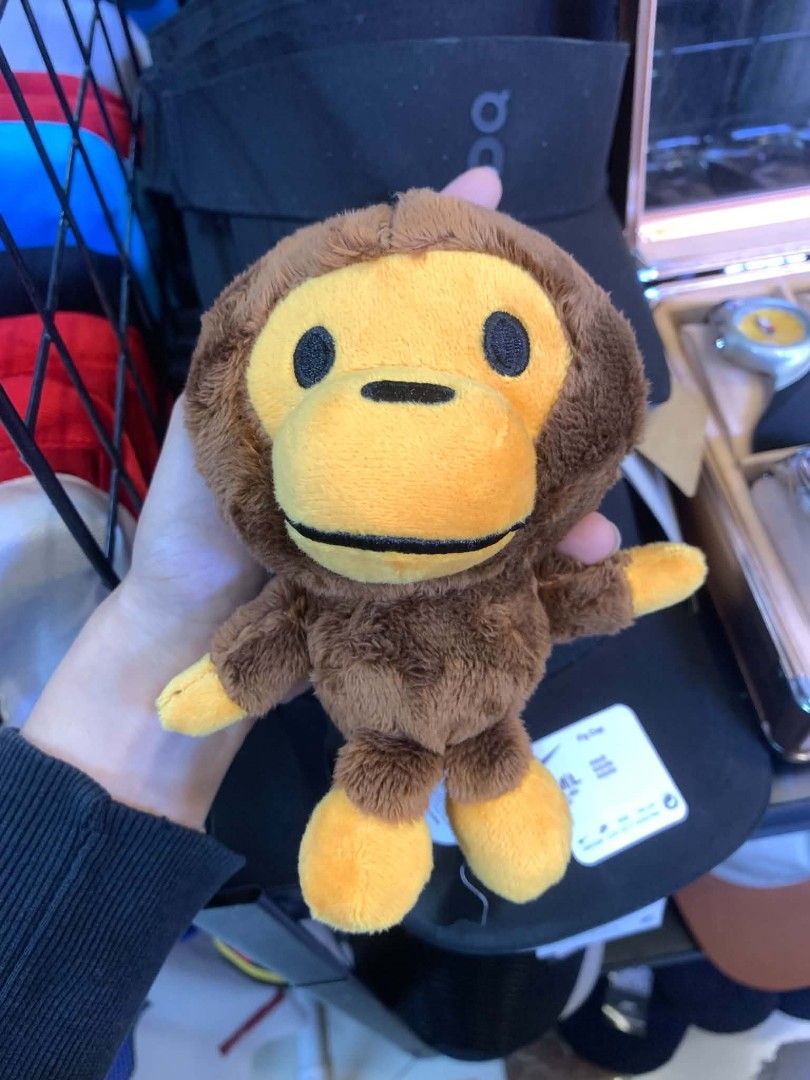 bape keychain (Category: Luxury Accessories) located in Manila. Submitted by mahriahhzz (Listing ID 1453431363, Image 1). Description: .