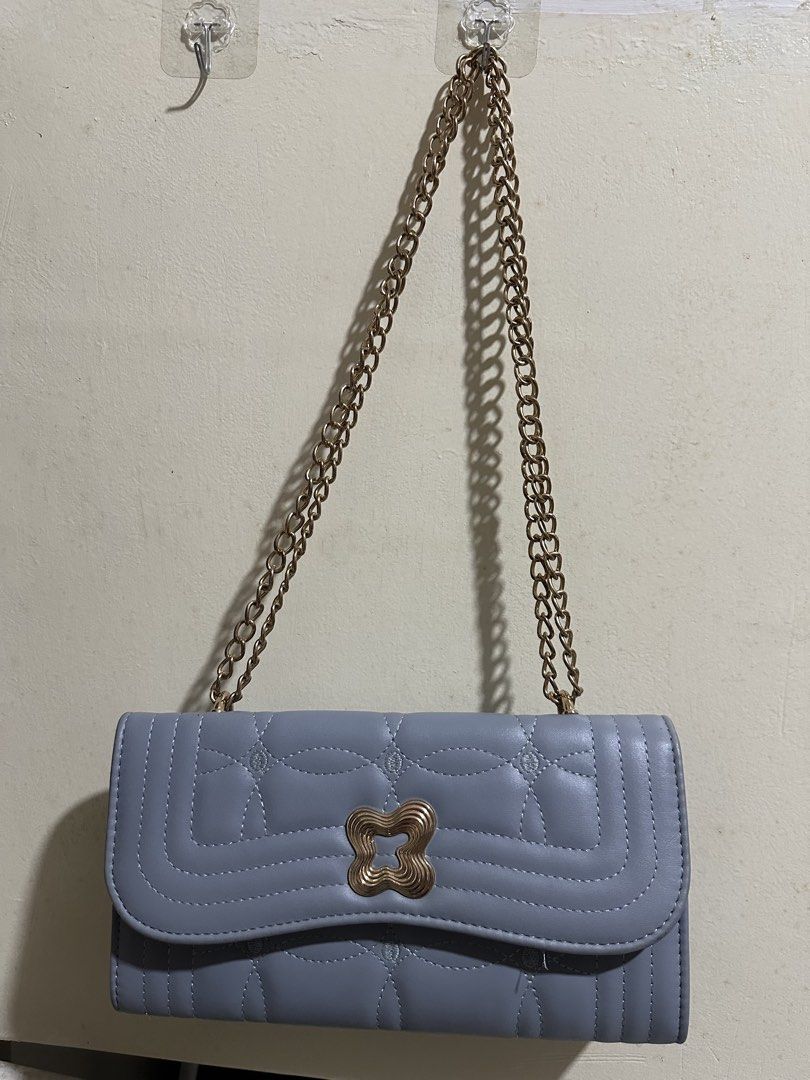 Belladonna Shoulder Bag (Category: Luxury Bags & Wallets) located in Manila. Submitted by lil_nishimxra (Listing ID 1453598328, Image 1). Description: lalamove/can do meet up (espana) .