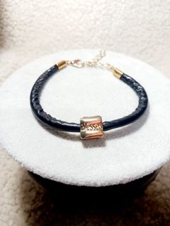 (Category: ) located in . Submitted by leathersjewels (Listing ID 1453532672, Image 1). Description: .