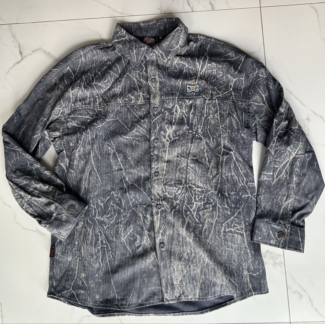 Blue Button Jacker (Category: Coats, Jackets and Outerwear) located in Singapore. Submitted by cookiebread_man (Listing ID 1453448558, Image 1). Description: New Blue Button Jacket with pattern designs. size L. Great for casual wear..