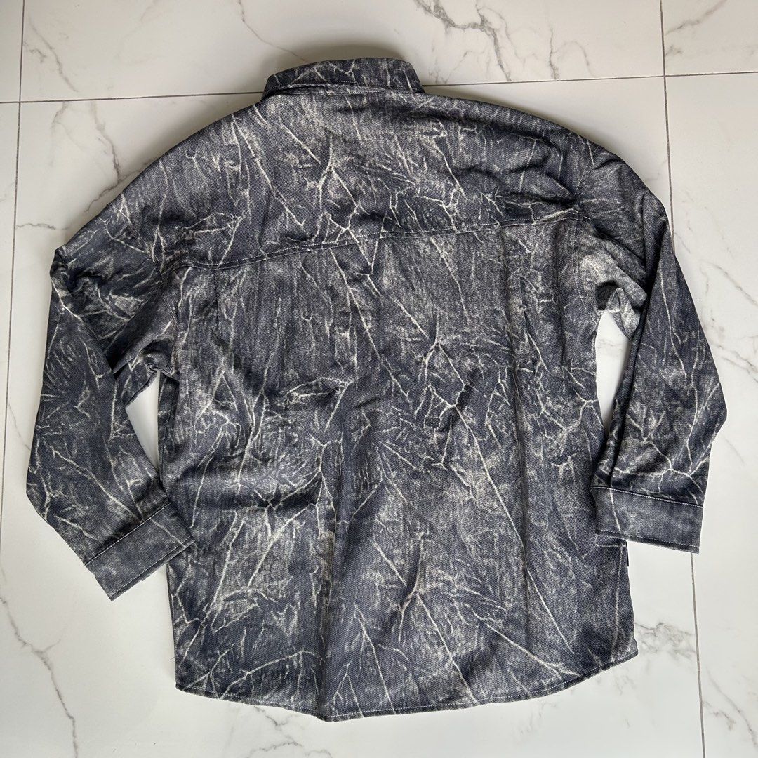 Blue Button Jacker (Category: Coats, Jackets and Outerwear) located in Singapore. Submitted by cookiebread_man (Listing ID 1453448558, Image 2). Description: New Blue Button Jacket with pattern designs. size L. Great for casual wear..