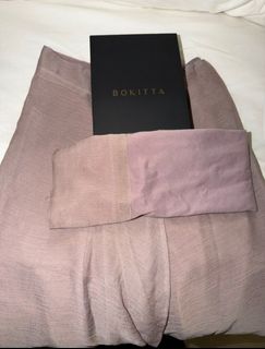 (Category: ) located in . Submitted by Starlight.Preloved (Listing ID 1453507517, Image 1). Description: .