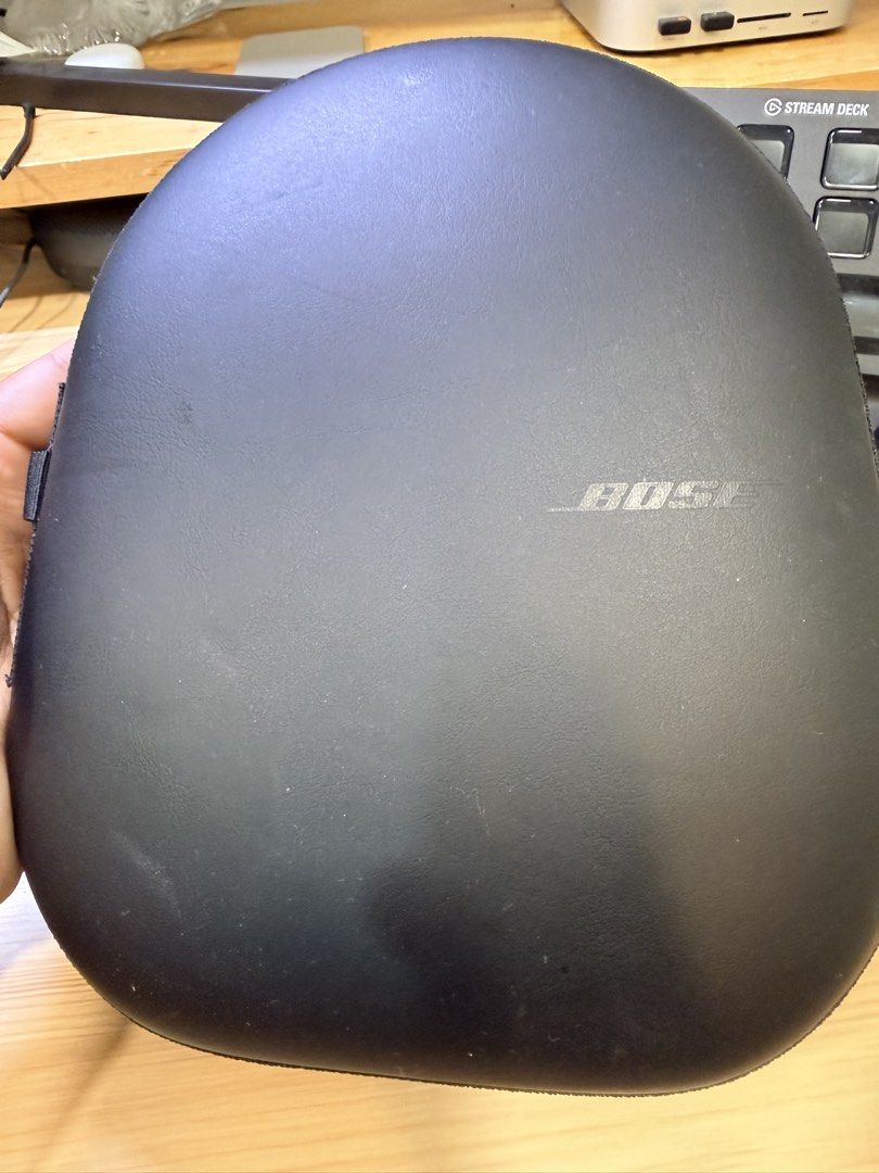 Bose Noise Cancelling Headphones 700 (Category: Headphones & Headsets) located in Muntinlupa City. Submitted by kevc7 (Listing ID 1453569991, Image 2). Description: - Bose NC 700 Headphones - Superior sound quality - Industry-leading noise cancellation - Includes original hard case - Earcups marked L and R for easy wear - Feel free to ask questions! Original - you can test check to connect with Bose App Meetup in Alabang so you can test.