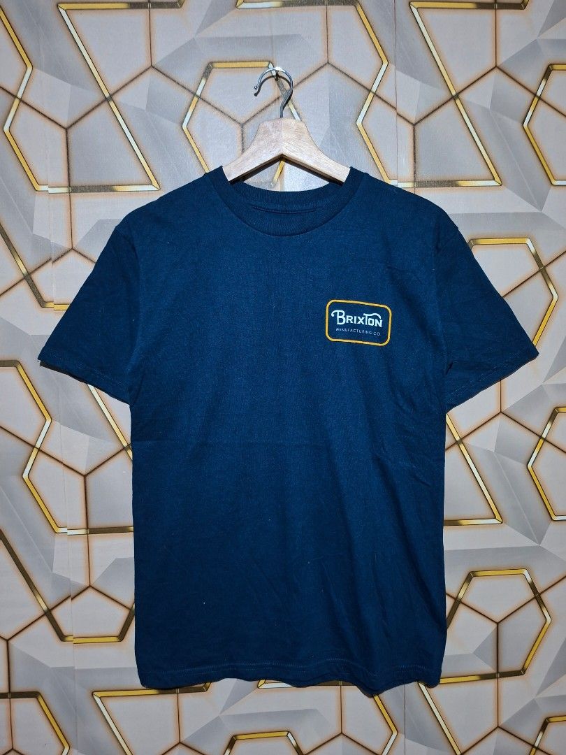 Brixton manufacturing co. Mullet t-shirts (Category: Tshirts & Polo Shirts ) located in Tagaytay City. Submitted by joselito_acosta (Listing ID 1453444770, Image 2). Description: Brixton manufacturing co. Mullet t-shirts In excellent condition no issues 9.5/10 color rate small on tag 17.5"×26.5" Authentic✅️✅️✅️ 250+shipping fee only location: tagaytay dm to purchase📩📩📩.