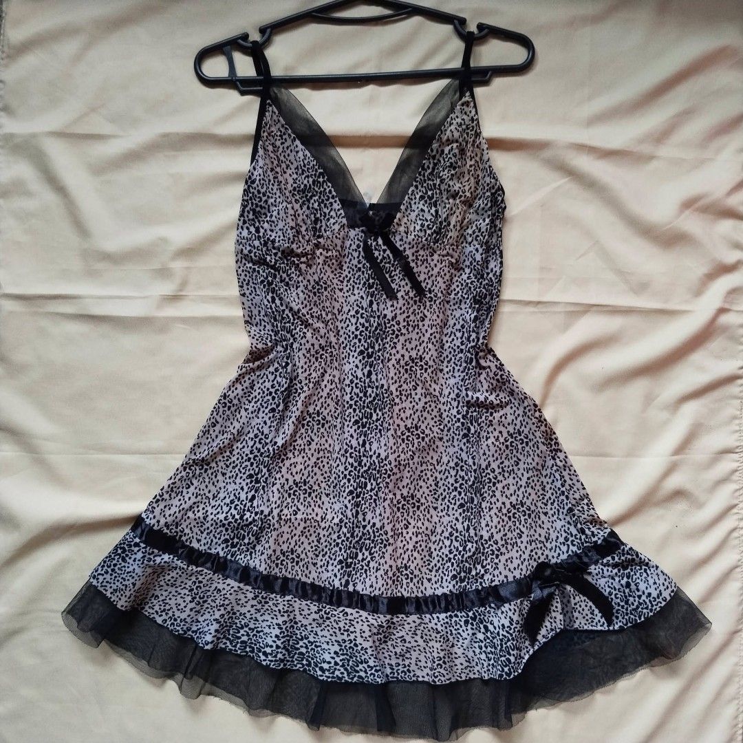 BUNDLE!! (Category: Dresses) located in Daraga. Submitted by timeless_thread (Listing ID 1453549649, Image 3). Description: Pamigay sale ko na po.