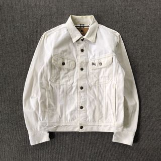 (Category: ) located in . Submitted by grabthiscloth (Listing ID 1453514751, Image 1). Description: .
