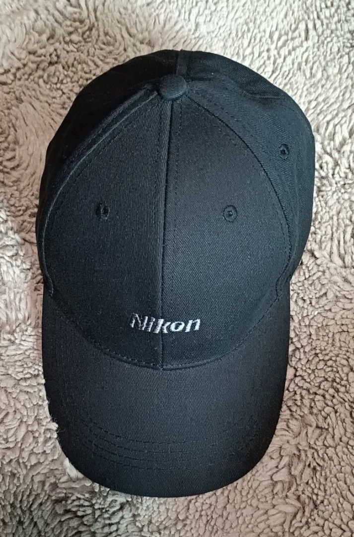 Cap (Category: Caps & Hats) located in Singapore. Submitted by kristalbeaute (Listing ID 1453436541, Image 3). Description: I don't reply messages for free items Just click 'Pay Postage ' to pay postage via Carousell. No Self collect/ meet up (will block) Cap Never been used.