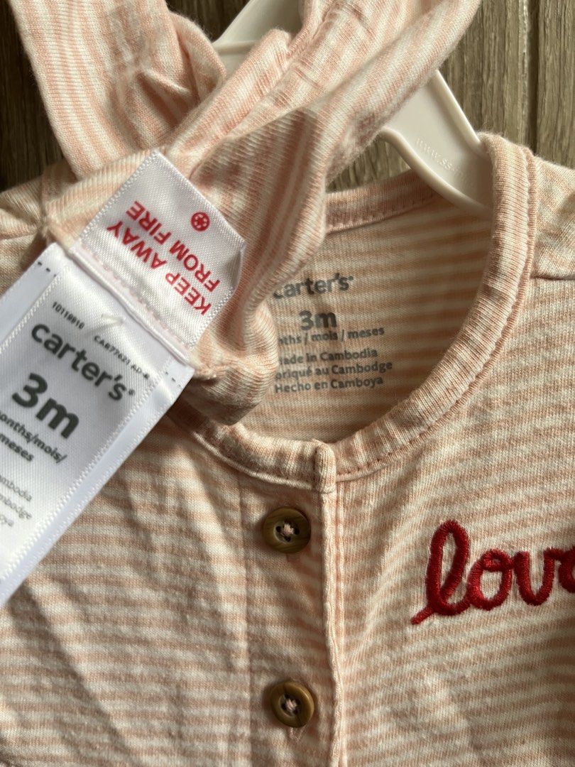 CARTERS JUMPSUIT (Category: Babies & Kids Fashion) located in Makati City. Submitted by mooning06 (Listing ID 1453562043, Image 2). Description: MAY YELLOW STAIN SA LIKOD SEE LAST PIC.