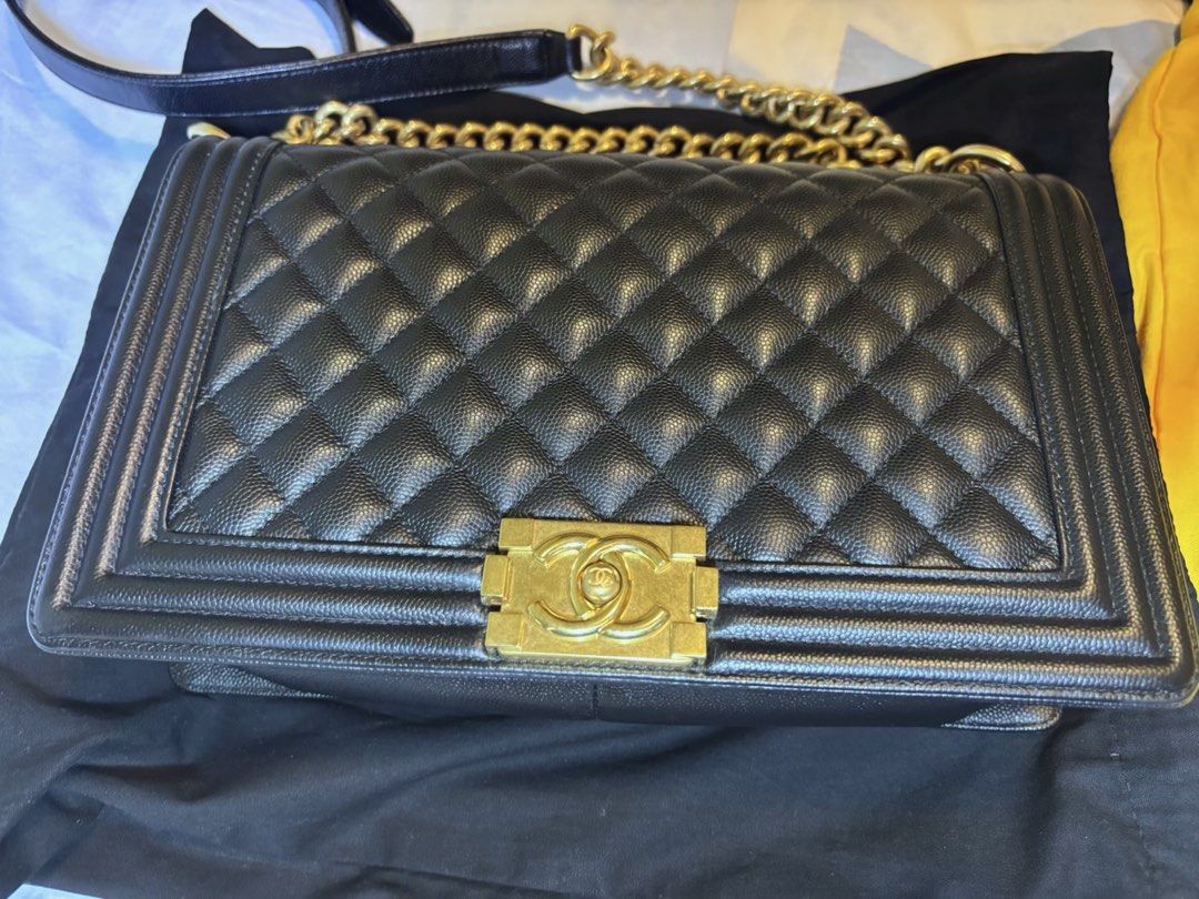 Chanel Le Boy New Medium Black Caviar (Category: Luxury Bags & Wallets) located in Taguig. Submitted by consumergoodstrading (Listing ID 1453588746, Image 3). Description: Chanel Le Boy New Medium Black Caviar Series 26 (GHW ) Comes with Only dust bag and authencity card For More Info Pm Me thanks .