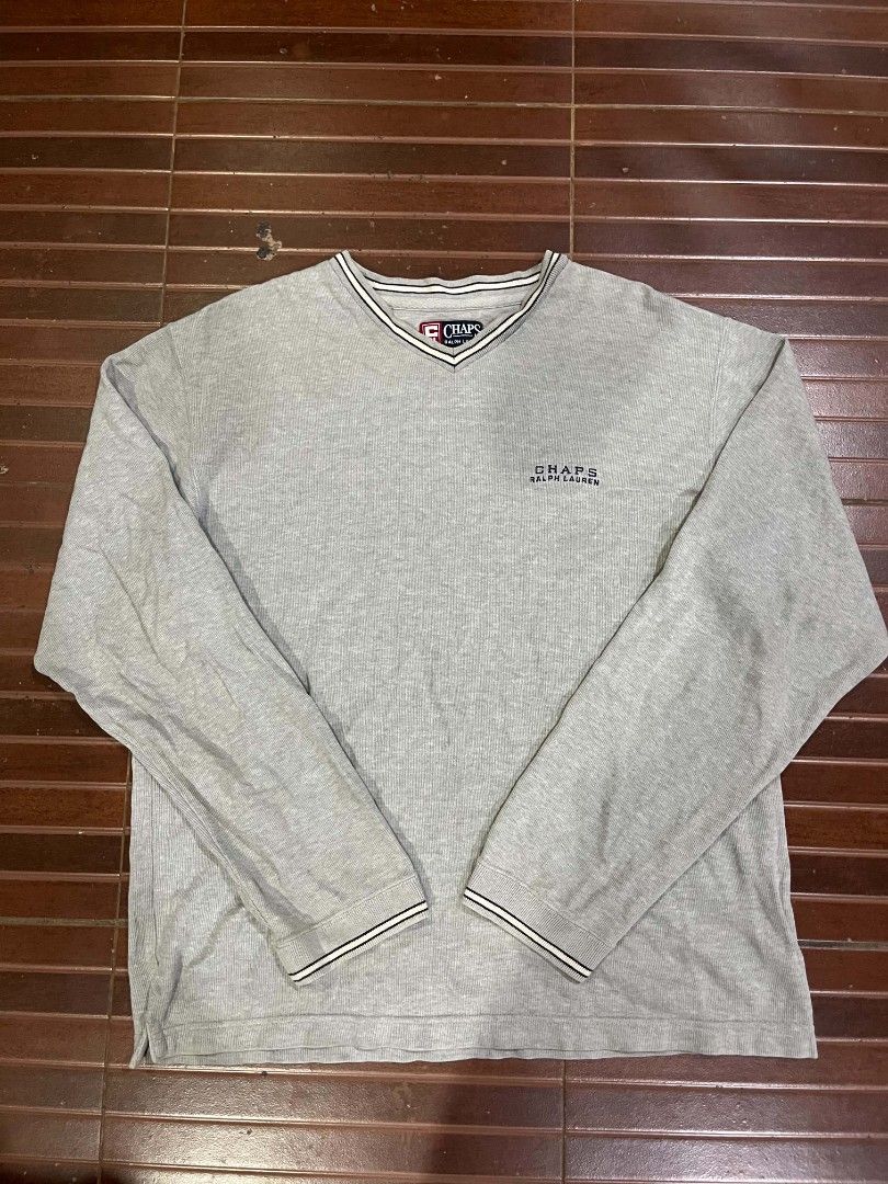 Chaps ralp lauren sweat shirt (Category: Formal Shirts) located in Davao. Submitted by daveespino81318 (Listing ID 1453596209, Image 1). Description: w22 L28.