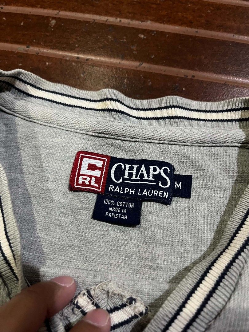 Chaps ralp lauren sweat shirt (Category: Formal Shirts) located in Davao. Submitted by daveespino81318 (Listing ID 1453596209, Image 3). Description: w22 L28.