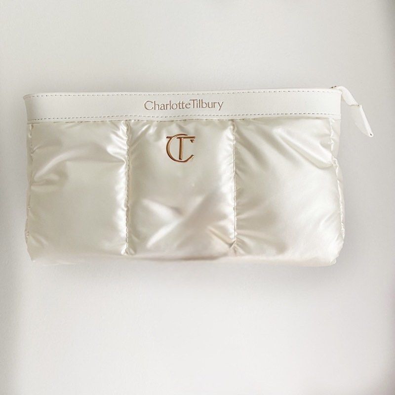Charlotte Tilbury Makeup Pouch GWP (Category: Luxury Bags & Wallets) located in Makati City. Submitted by preicosmetics (Listing ID 1453515623, Image 2). Description: .