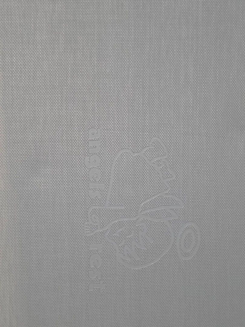 Children stackable sleeping cot (Category: Childrens' Beds) located in Singapore. Submitted by pingpongpiang_xp (Listing ID 1453467590, Image 6). Description: - Children's sleeping cot in a pleasant blue color. - Features a breathable mesh sleeping surface for comfort. - Sturdy and durable construction. - Ideal for naps, daycare. only tried once but child prefer mattress instead. self collect at tampines.
