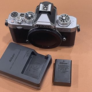 (Category: ) located in . Submitted by 180cameratsq (Listing ID 1453468334, Image 1). Description: .