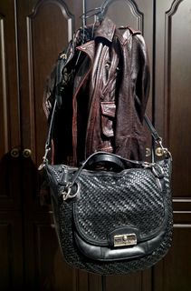 (Category: ) located in . Submitted by fine_closet83 (Listing ID 1453584864, Image 1). Description: .