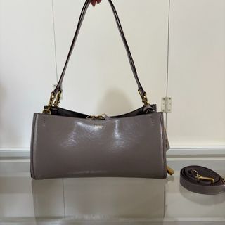 （分類：）位於 。 由 hkluxehk 提交（商品編號 1453489521，圖片 1）。簡介： 。