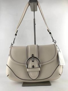(Category: ) located in . Submitted by bagsboutiqueph (Listing ID 1453584162, Image 1). Description: .