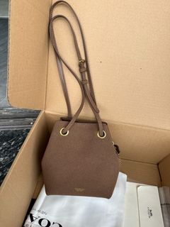 （分類：）位於 。 由 hkluxehk 提交（商品編號 1453488698，圖片 1）。簡介： 。