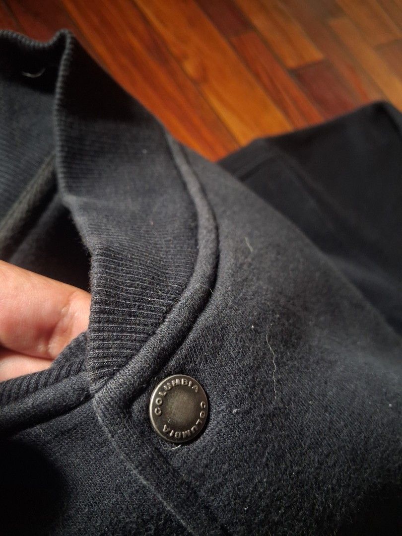 Columbia Titanium Snap Button Jacket (Category: Coats, Jackets and Outerwear) located in Cavite. Submitted by eks1999 (Listing ID 1453493801, Image 3). Description: - Dark grey Columbia Titanium Jacket - Size: Large (L) - Features snap button closure - Ribbed cuffs and hem for a snug fit - Convenient front pockets - Perfect for casual everyday wear.