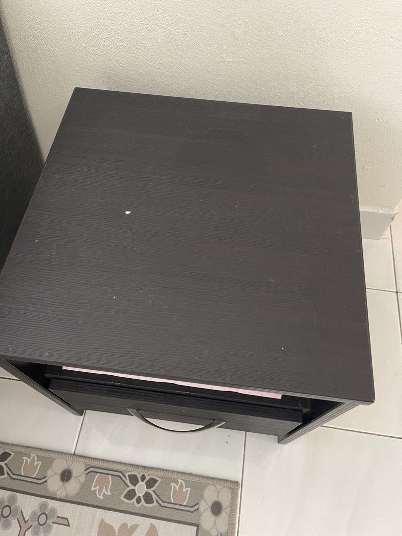 Console table (Category: Shelves, Cabinets & Racks) located in Kuala Lumpur. Submitted by mizsapril_460 (Listing ID 1453112250, Image 3). Description: 📍Jualan pindah rumah - Barang COD Barang ambil sendiri - Tiada pengangkutan disediakan Location - PRESINT 16, PUTRAJAYA.