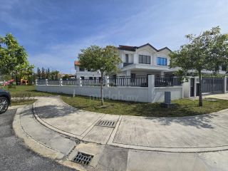 (Category: ) located in . Submitted by prop_star (Listing ID 1449715699, Image 1). Description: .