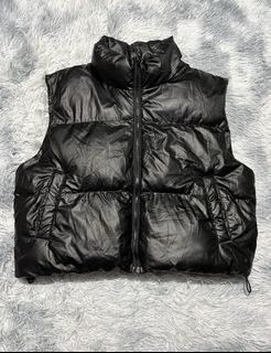 (Category: ) located in . Submitted by winterclothes.ph (Listing ID 1453586236, Image 1). Description: .