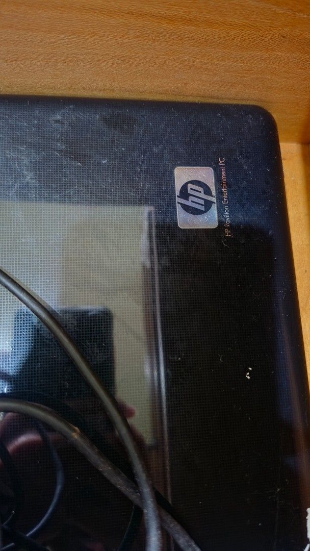Defective HP Pavilion laptop (Category: Chargers) located in Cavite. Submitted by joolaes23 (Listing ID 1453434716, Image 2). Description: Defective HP Laptop Charger with Power Cord and Brick included.
