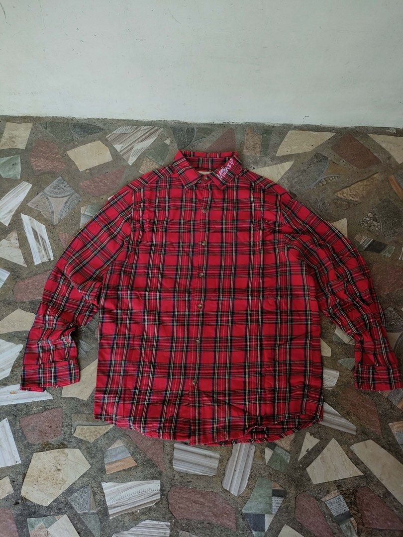 Disney cakeworthy button up(unisex) (Category: Formal Shirts) located in Calauag. Submitted by thirdfinds (Listing ID 1453480180, Image 2). Description: Disney cakeworthy button up(unisex) As new condition 22.5 width 29 length Cr 10/10.