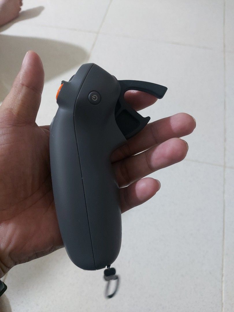 DJI RC MOTION CONTROLLER 3 (Category: Drones) located in Naga. Submitted by thriftboss88 (Listing ID 1453546671, Image 2). Description: DJI RC Motion 3 No issue Good as brandnew condition. Original price: 6k 3800 only.