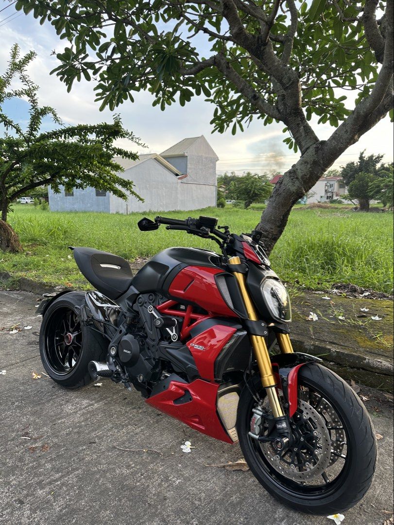 Ducati Diavel 1260s 2020 (Category: Motorbikes for Sale) located in San Fernando. Submitted by golden_pat.d (Listing ID 1453455376, Image 3). Description: Ducati Diavel 1260S 2020 - Ohlins suspension front and rear - Termignoni full exhaust - Brembo brakes - Pirelli Diablo Rosso III - Newly serviced/ Desmo (Heavy PMS) - Registered - New battery Ready for the road. Serious buyers only. ‼️FOR SALE / SWAP. Message me.‼️ 💰Price is negotiable for sur