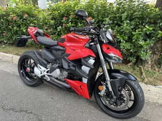 (Category: ) located in . Submitted by idealmotoringauto (Listing ID 1453577314, Image 1). Description: .