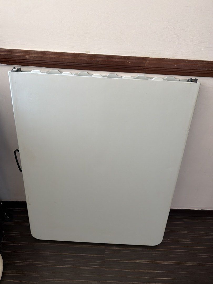 Foldable table (Category: Tables & Sets) located in Singapore. Submitted by tsuki4 (Listing ID 1453483085, Image 1). Description: 180cm by 70cm by 74cm Picture show semi folded Can sit 8-10 people Fast deal cash and carry .