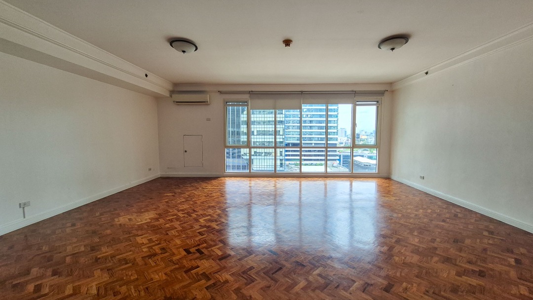 (Category: ) located in . Submitted by james.seva.landlord.realty (Listing ID 1453471923, Image 1). Description: .