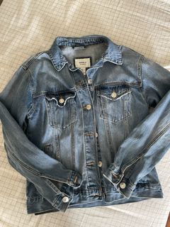(Category: ) located in . Submitted by renewpreloved (Listing ID 1453492923, Image 1). Description: .
