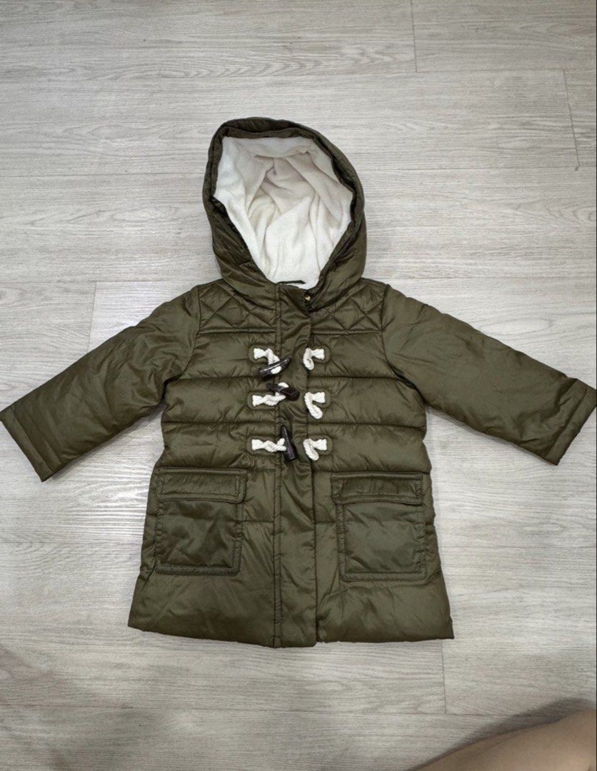 GAP winter jacket (Category: Babies & Kids Fashion) located in Singapore. Submitted by popsie (Listing ID 1453433304, Image 1). Description: Size runs big. Self collect at Punggol or arrange courier for collection. .