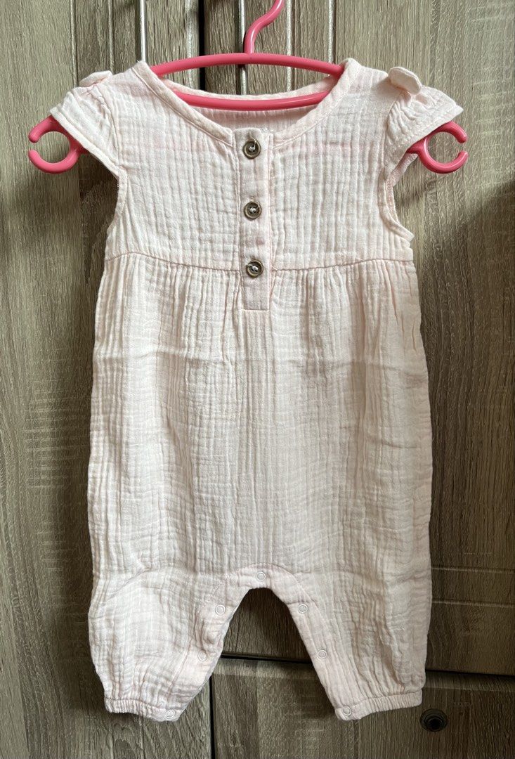 GEORGE BABY (Category: Babies & Kids Fashion) located in Makati City. Submitted by mooning06 (Listing ID 1453561858, Image 1). Description: USED ONE LIKE NEW.