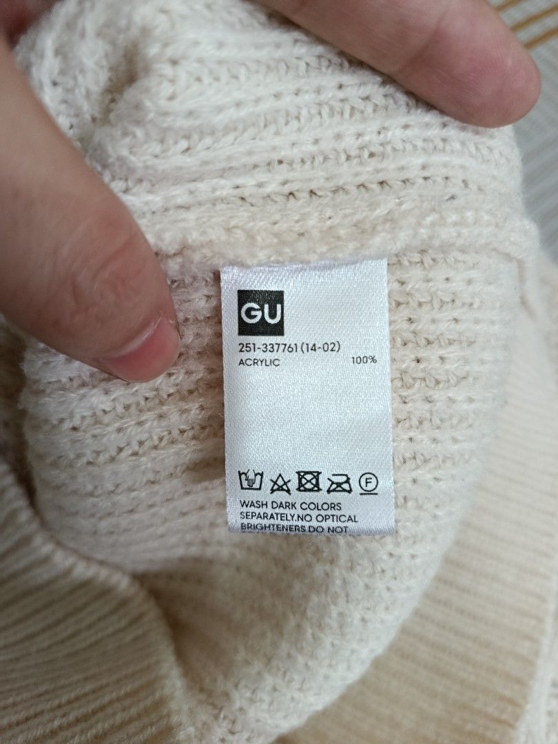 Fixed Price_GU Cream Cable Knit V-Neck Sweater Size M (Category: Coats, Jackets and Outerwear) located in Cabanatuan. Submitted by wnkloset (Listing ID 1453469540, Image 2). Description: PLEASE READ BEFORE INQUIRING 🥰 Please respect the posted price. ❤️ I will no longer respond to offers below the posted price to avoid unnecessary back-and-forth and to save both our time. 😊 If you're okay with the posted price, feel free to message me. 🥰 Thank