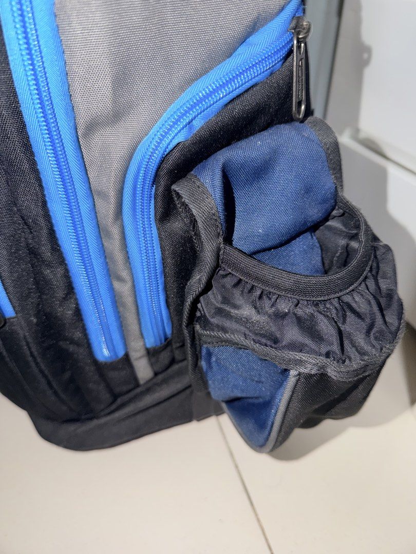 Hawk Black and Blue Rolling Backpack with Telescopic Handle (Category: Babies & Kids Fashion) located in Pasig City. Submitted by pearlovesjohann (Listing ID 1453555686, Image 2). Description: - Stylish black and grey rolling backpack with blue accents. - Features a cool camouflage pattern on the front pocket. - Includes a convenient side mesh pocket for your water bottle. - Telescopic handle extends for easy pulling. - Durable wheels on the bott