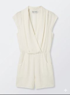(Category: ) located in . Submitted by freshcloset (Listing ID 1453552811, Image 1). Description: .
