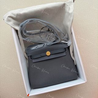 （分類：）位於 。 由 chanshin_hermes 提交（商品編號 1453463118，圖片 1）。簡介： 。