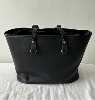 （分類：）位於 。 由 izzy.cl0thes 提交（商品編號 1453490695，圖片 1）。簡介： 。