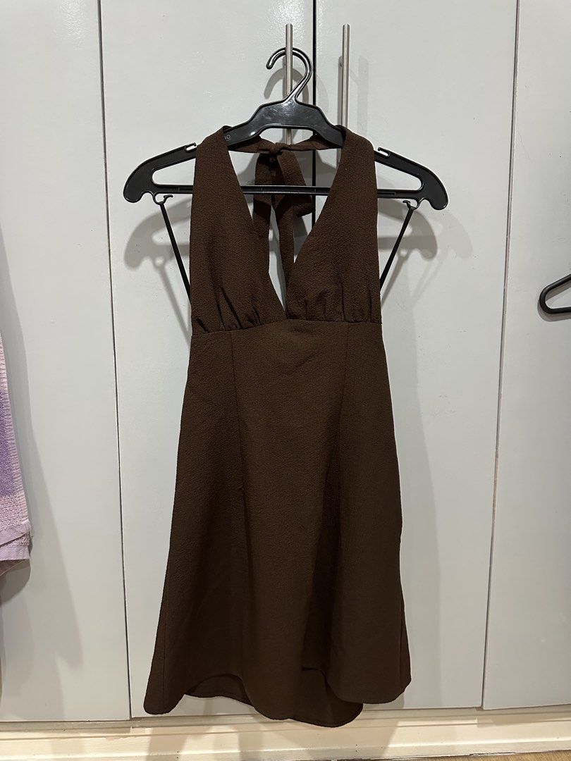 H&M Brown Halter Tie Dress (Category: Dresses) located in Quezon City. Submitted by tangled8 (Listing ID 1453543464, Image 1). Description: .