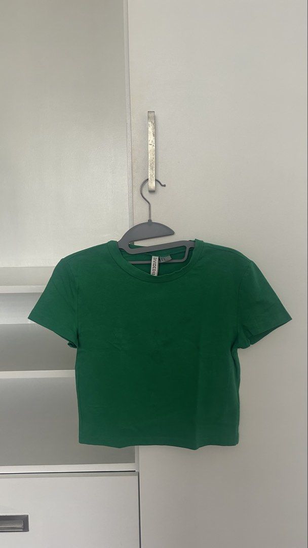 h&m divided green top (Category: Shirts) located in San Fernando. Submitted by artofdeclut (Listing ID 1453489223, Image 1). Description: for inquiries, feel free to send in message : ) mode of payment via Maya/GoTYME/ GCash mode of delivery via JNT.