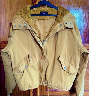 (Category: ) located in . Submitted by closet_by_grace (Listing ID 1453559597, Image 1). Description: .