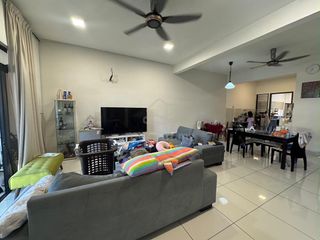(Category: ) located in . Submitted by chongjie0826 (Listing ID 1453602548, Image 1). Description: .