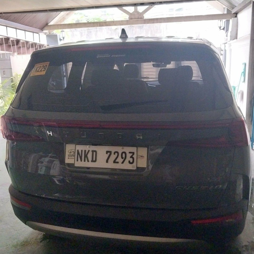 Hyundai Hyundai Premium Custin Auto (Category: Used Cars) located in Mandaluyong City. Submitted by carr22 (Listing ID 1453525780, Image 2). Description: 2024 premium custin 4.8k miles military gray color captain seats.