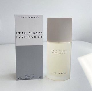 (Category: ) located in . Submitted by fragranceParfumdealer (Listing ID 1453533913, Image 1). Description: .