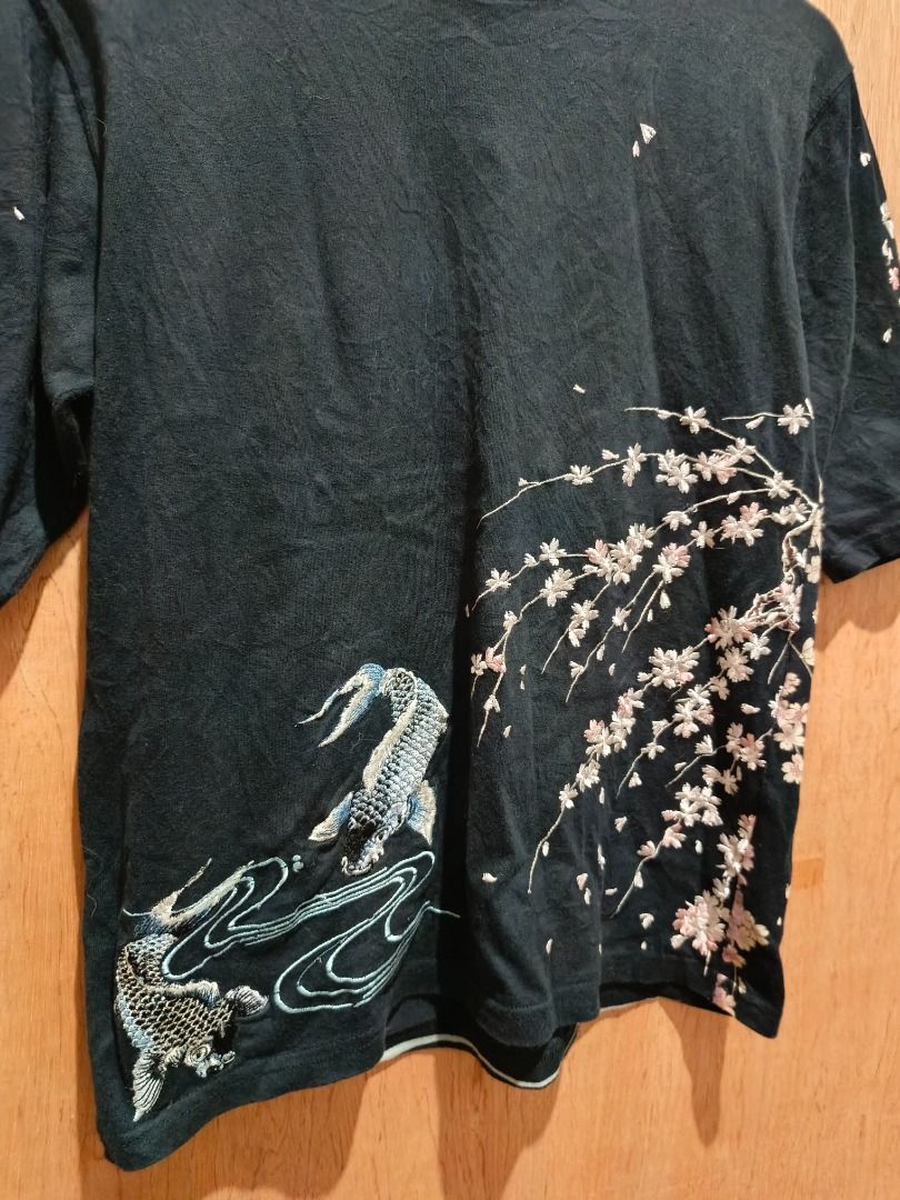 Japanese classic script sukajan koi tee (Category: Tshirts & Polo Shirts ) located in Davao. Submitted by plan-b (Listing ID 1453567433, Image 3). Description: Size - Medium Good condition Small sleeves.