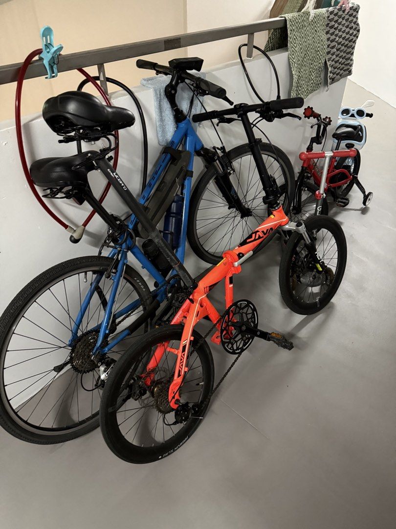Java tt foldable (Category: Bicycles) located in Singapore. Submitted by birb999 (Listing ID 1453580118, Image 3). Description: The bike in orange Rim changed before Seat post and handlebar will change to original Open to trade Open nego Low ballers will be ignored.